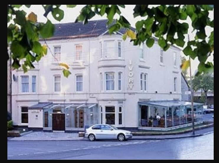 Oyo The Ivory Hotel Glasgow Exterior foto